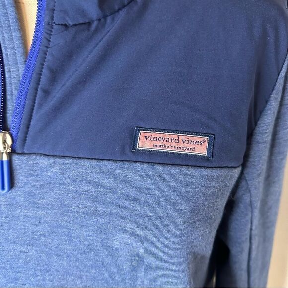 [Vineyard Vines] Performance Fabric 1/4 Zip in Blue - Size Medium - Picture 2 of 5